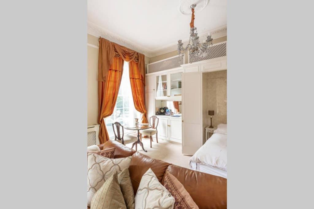 Ferienwohnung Beautiful Studio With Private Outside Terrace Bath Exterior foto